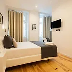 Apartment Mystay Batalha *